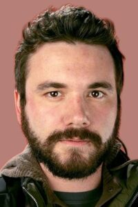 Porträt von AJ Bowen