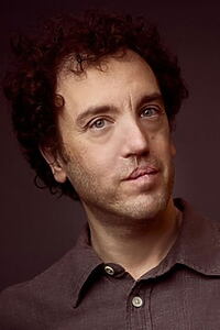 Porträt von Aaron Schimberg