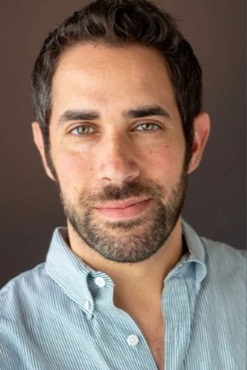 Porträt von Adam Fishbach