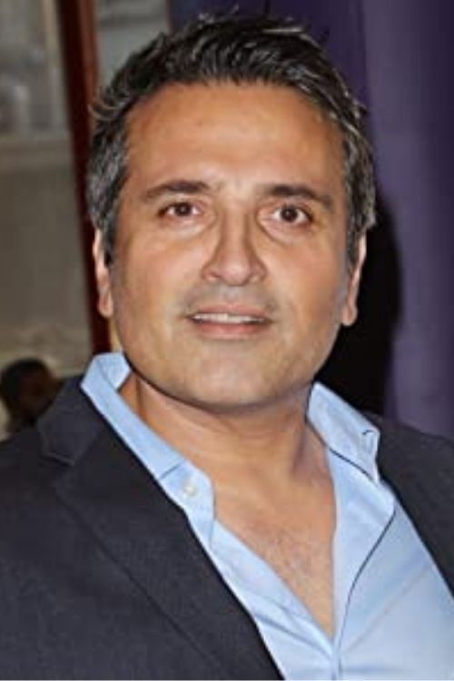 Porträt von Adrian Askarieh