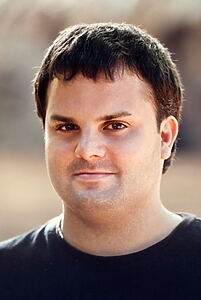 Porträt von Adrián Guerra