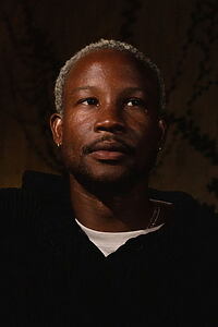 Porträt von Akinola Davies Jr.