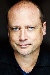 Porträt von Alan Dukes
