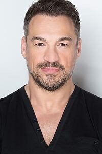 Porträt von Aleks Paunovic