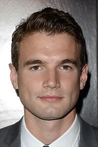 Porträt von Alex Russell