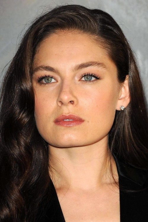 Porträt von Alexa Davalos