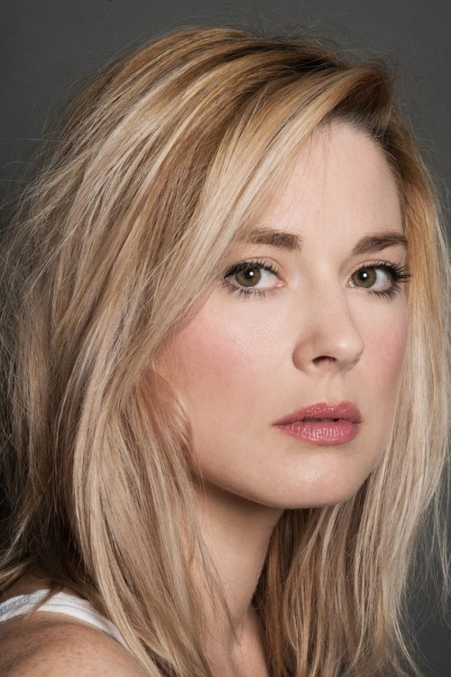 Porträt von Alexandra Breckenridge