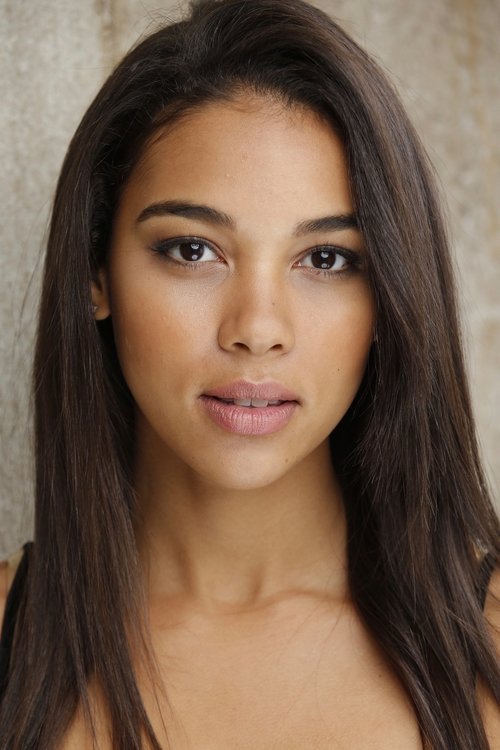 Porträt von Alexandra Shipp