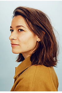 Porträt von Alice Douard