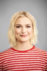 Porträt von Alison Sudol