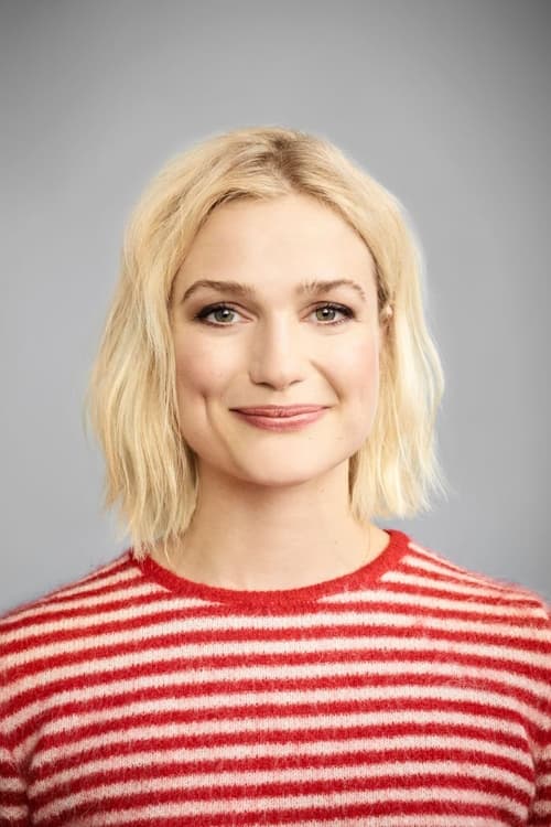 Porträt von Alison Sudol