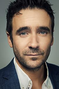 Porträt von Allan Hawco