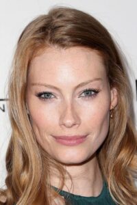 Porträt von Alyssa Sutherland