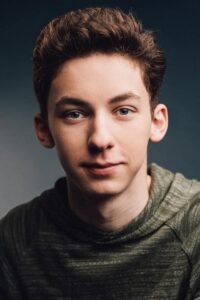 Porträt von Andrew Barth Feldman