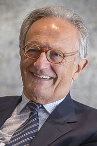 Porträt von Ángel Durández