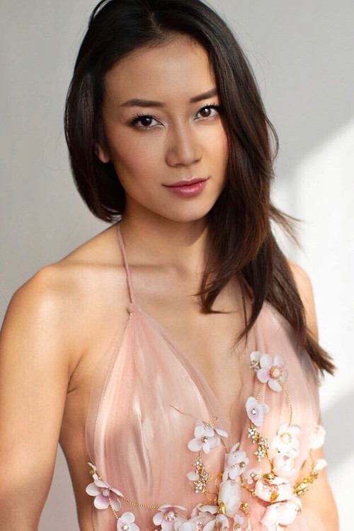 Porträt von Angela Zhou