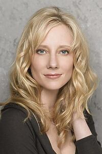 Porträt von Anne Heche
