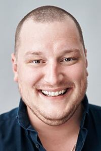 Porträt von Ari Alexander