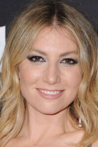 Porträt von Ari Graynor
