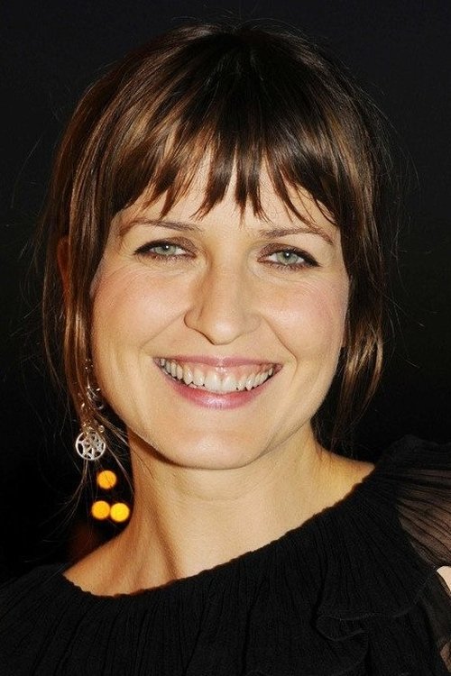 Porträt von Arly Jover
