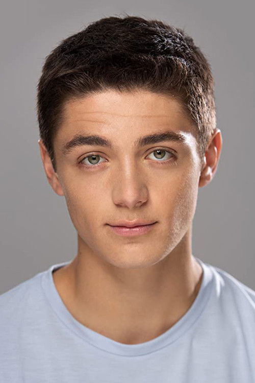 Porträt von Asher Angel