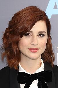 Porträt von Aya Cash