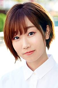 Porträt von Azusa Tadokoro