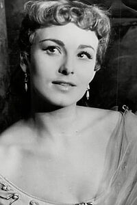 Porträt von Barbara Jefford