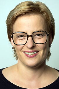 Porträt von Bettina Brokemper