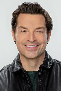 Porträt von Brennan Elliott