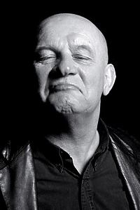 Porträt von Brian Glover