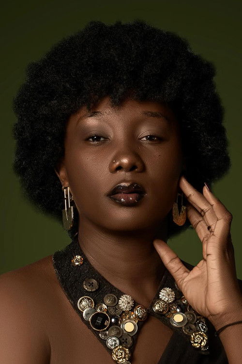 Porträt von Brigitte Tchanégué