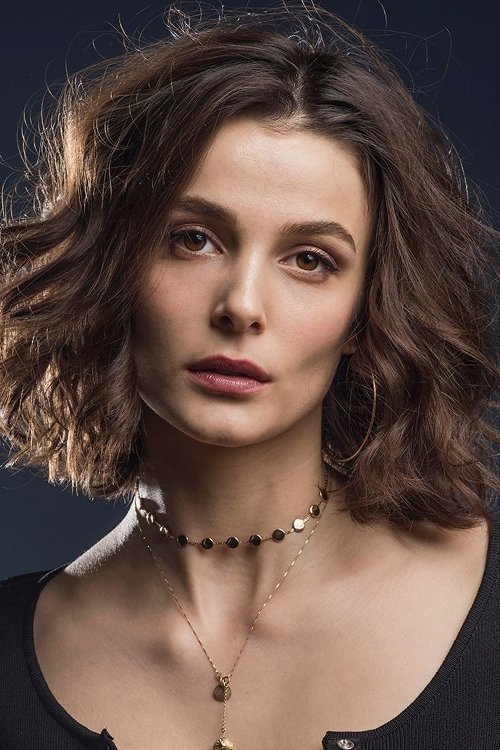 Porträt von Büşra Develi