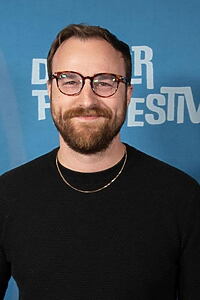 Porträt von Caleb Ward