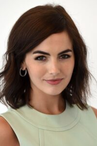 Porträt von Camilla Belle