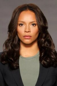 Porträt von Carmen Ejogo