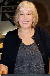 Porträt von Carol Mendelsohn