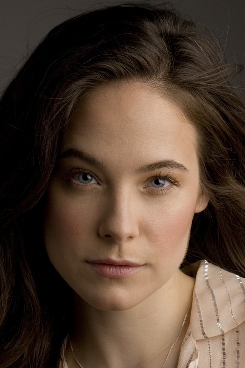 Porträt von Caroline Dhavernas