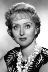 Porträt von Celeste Holm