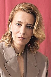 Porträt von Céline Sallette
