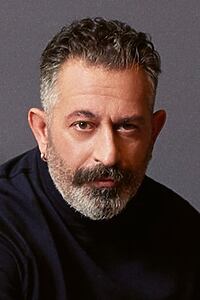 Porträt von Cem Yılmaz