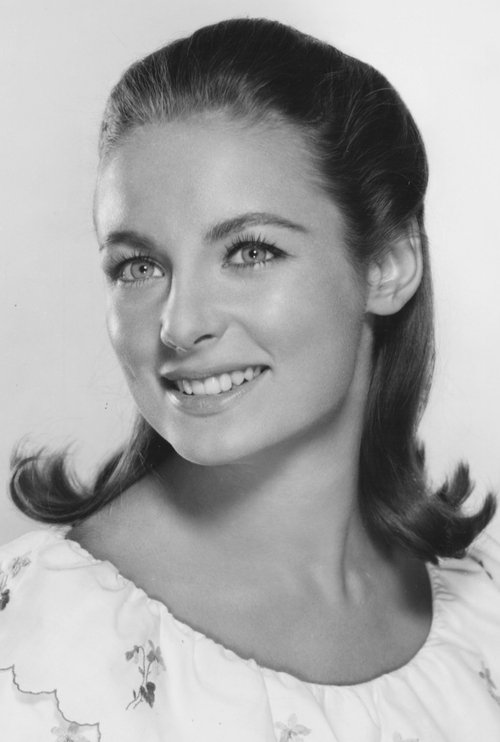 Porträt von Charmian Carr