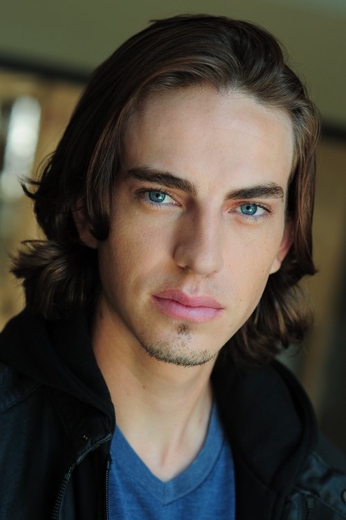 Porträt von Chase Ellison