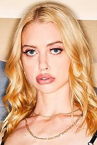 Porträt von Chloe Cherry