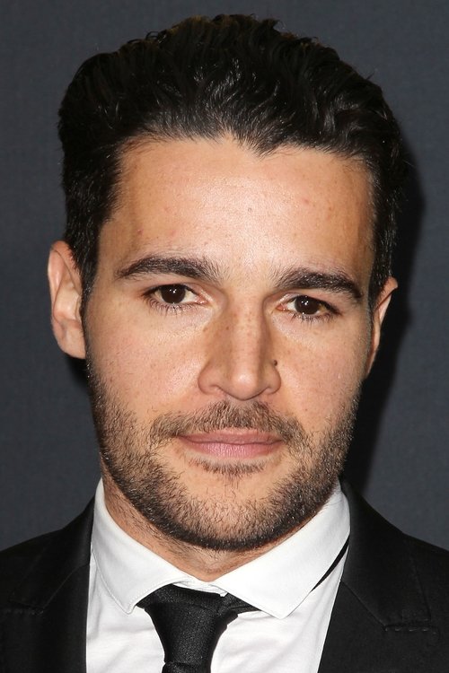 Porträt von Christopher Abbott