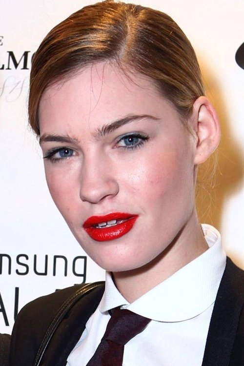 Porträt von Claire Selby