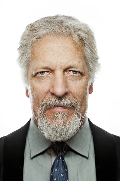 Porträt von Clancy Brown