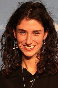 Porträt von Clara Gostynski