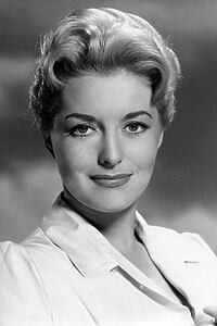 Porträt von Constance Towers
