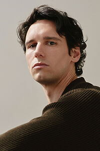 Porträt von Cory Michael Smith